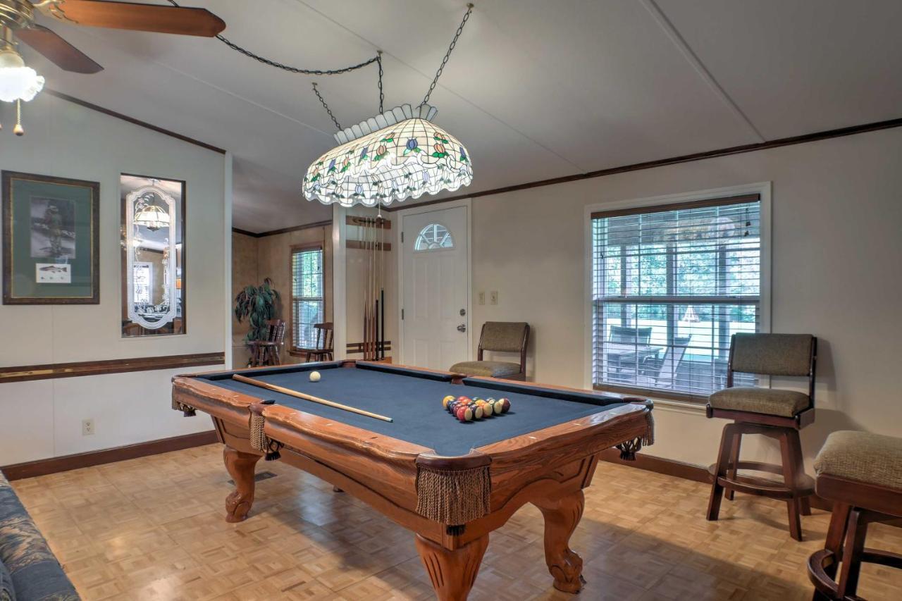 Ooltewah Cabin With Grill, Pool Table And Porch! Exterior foto